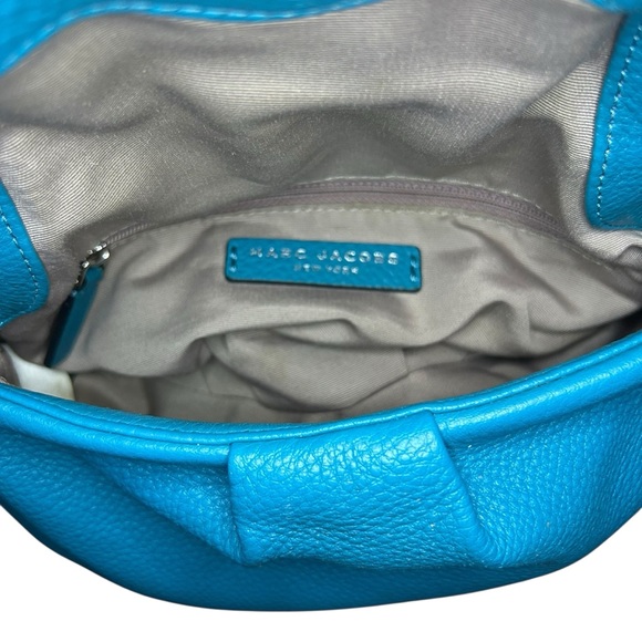 Marc Jacobs Natasha Hobo Vibrant Blue Crossbody Bag - Picture 6 of 11